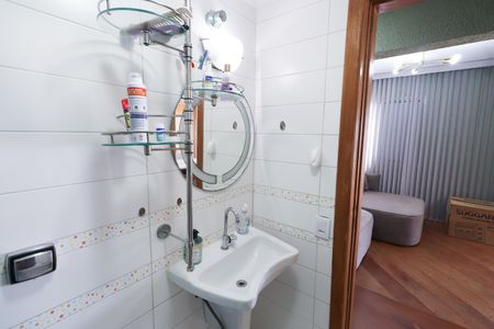 Apartamento à venda com 160m², 3 quartos e 2 vagas Apartamento à venda com 160m², 3 quartos e 2 vagasBanheiro Social
