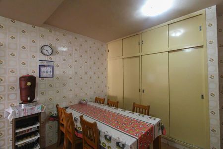 Casa à venda com 210m², 4 quartos e 6 vagasCozinha