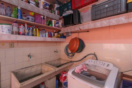 Casa à venda com 210m², 4 quartos e 6 vagasÁrea de Serviço