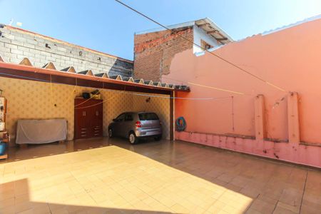 Casa à venda com 210m², 4 quartos e 6 vagasQuintal