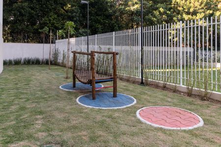 Apartamento à venda com 27m², 1 quarto e sem vaga Apartamento à venda com 27m², 1 quarto e sem vagaÁrea comum - Playground