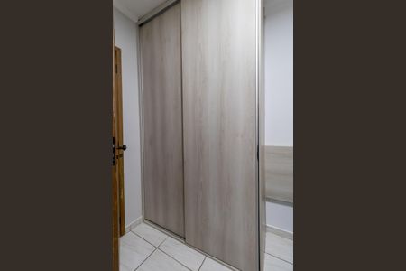 Casa de condomínio à venda com 70m², 2 quartos e 1 vagaBanheiro Social