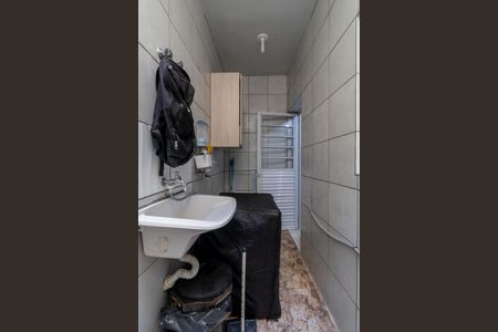 Casa de condomínio à venda com 70m², 2 quartos e 1 vagaLavanderia
