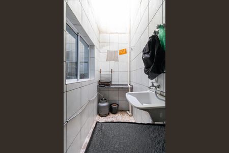 Casa de condomínio à venda com 70m², 2 quartos e 1 vagaLavanderia