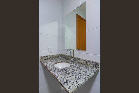 Apartamento para alugar com 41m², 2 quartos e sem vagaBanheiro