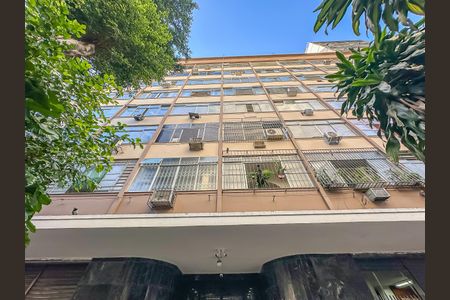 Apartamento à venda com 38m², 1 quarto e sem vagaFachada