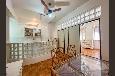 Apartamento à venda com 38m², 1 quarto e sem vagaSala