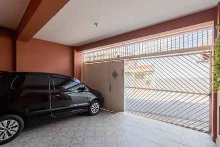 Casa à venda com 108m², 3 quartos e 2 vagas Casa à venda com 108m², 3 quartos e 2 vagasGaragem