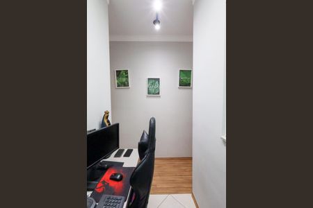 Casa à venda com 187m², 3 quartos e 2 vagasEscritório