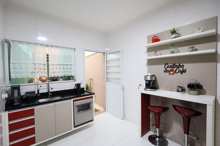 Casa à venda com 187m², 3 quartos e 2 vagasCozinha