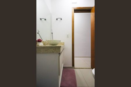 Casa à venda com 187m², 3 quartos e 2 vagasLavabo