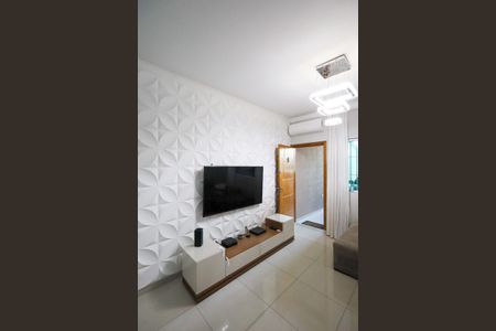 Casa à venda com 187m², 3 quartos e 2 vagasSala de estar