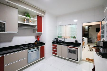 Casa à venda com 187m², 3 quartos e 2 vagasCozinha