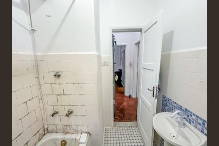 Apartamento à venda com 42m², 1 quarto e sem vaga Apartamento à venda com 42m², 1 quarto e sem vagaBanheiro