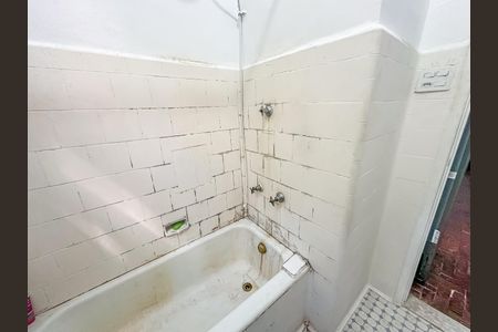 Apartamento à venda com 42m², 1 quarto e sem vaga Apartamento à venda com 42m², 1 quarto e sem vagaBanheiro