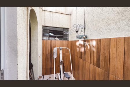 Casa à venda com 250m², 3 quartos e 2 vagasÁrea de Serviço