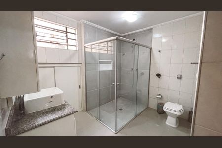 Casa à venda com 250m², 3 quartos e 2 vagasBanheiro da Suíte 1