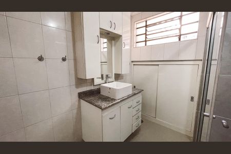 Casa à venda com 250m², 3 quartos e 2 vagasBanheiro da Suíte 1