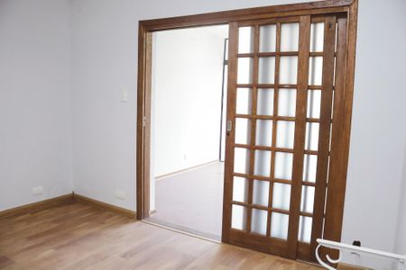 Casa à venda com 250m², 3 quartos e 2 vagasSuíte 1