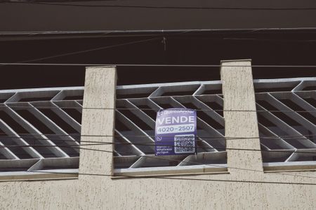 Casa à venda com 250m², 3 quartos e 2 vagasPlaca