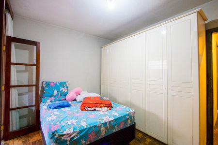 Casa à venda com 140m², 2 quartos e 2 vagasSuíte