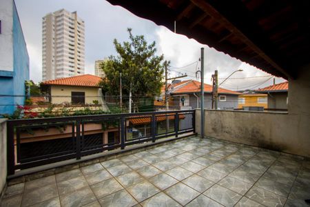 Casa à venda com 140m², 2 quartos e 2 vagasVaranda do Quarto 