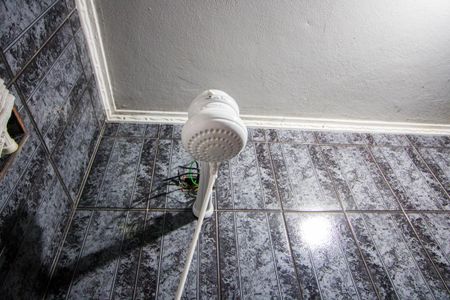 Casa à venda com 140m², 2 quartos e 2 vagasBanheiro da Suíte