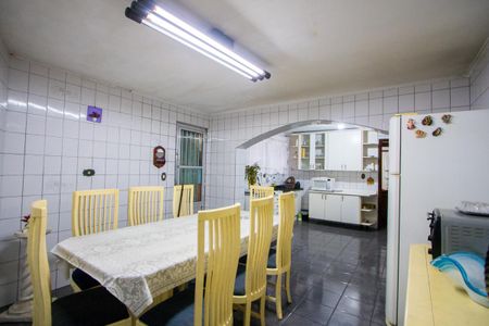 Casa à venda com 140m², 2 quartos e 2 vagasCopa/Cozinha