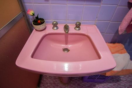 Casa à venda com 140m², 2 quartos e 2 vagasBanheiro social