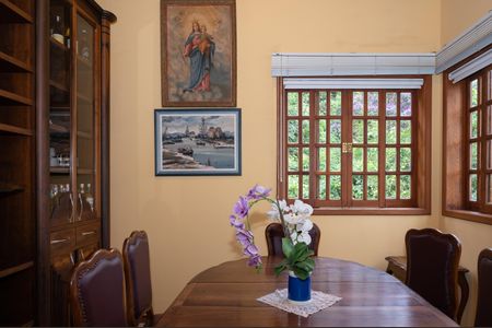 Casa de condomínio à venda com 460m², 4 quartos e 4 vagasSala de Jantar 1