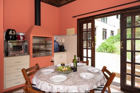 Casa de condomínio à venda com 460m², 4 quartos e 4 vagasSala de Jantar 2