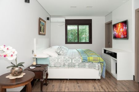 Casa de condomínio à venda com 460m², 4 quartos e 4 vagasSuíte 4