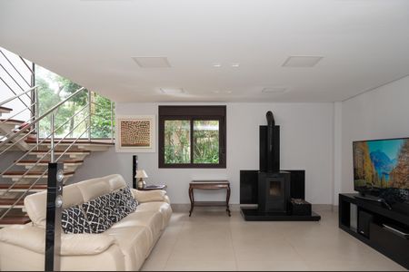 Casa de condomínio à venda com 460m², 4 quartos e 4 vagasSala