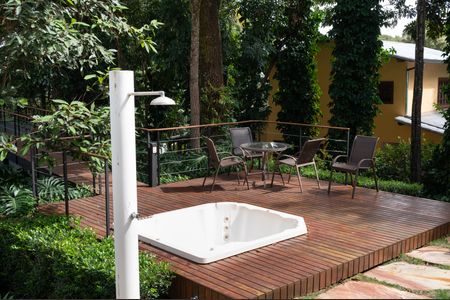 Casa de condomínio à venda com 460m², 4 quartos e 4 vagasdeck - hidro massagrn