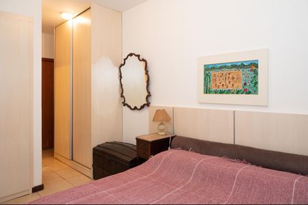 Casa de condomínio à venda com 460m², 4 quartos e 4 vagasSuíte 3