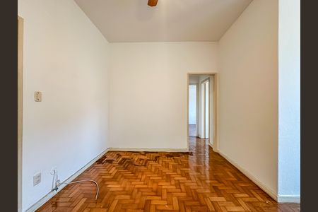 Apartamento para alugar com 67m², 3 quartos e sem vaga Apartamento para alugar com 67m², 3 quartos e sem vagaSala