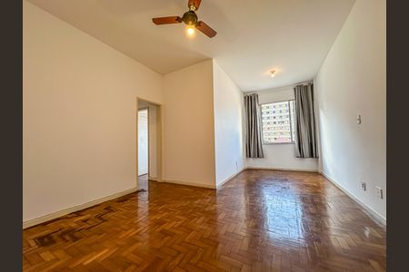 Apartamento para alugar com 67m², 3 quartos e sem vaga Apartamento para alugar com 67m², 3 quartos e sem vagaSala