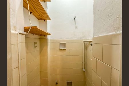 Apartamento para alugar com 67m², 3 quartos e sem vaga Apartamento para alugar com 67m², 3 quartos e sem vagaBanheiro de Serviço