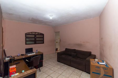 Casa à venda com 100m², 2 quartos e 3 vagasSala