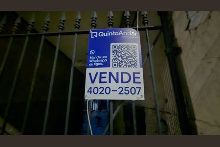 Casa à venda com 350m², 6 quartos e 2 vagas Casa à venda com 350m², 6 quartos e 2 vagasPlaca