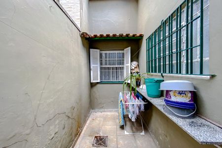 Casa à venda com 136m², 3 quartos e 2 vagasÁrea de Serviço