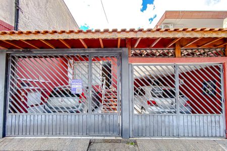 Casa à venda com 136m², 3 quartos e 2 vagasFachada - Plaquinha