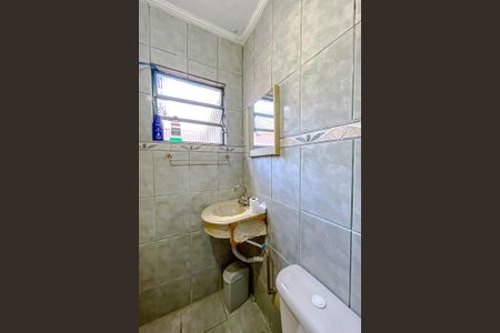 Casa à venda com 136m², 3 quartos e 2 vagasBanheiro da Suíte Externa