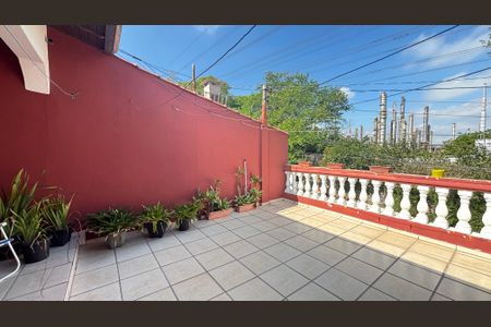 Casa à venda com 194m², 4 quartos e 2 vagasSuite Varanda