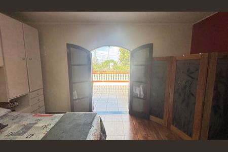 Casa à venda com 194m², 4 quartos e 2 vagasSuite