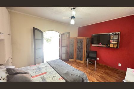 Casa à venda com 194m², 4 quartos e 2 vagasSuite
