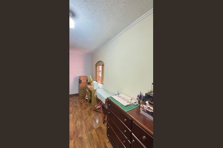 Casa à venda com 194m², 4 quartos e 2 vagasQuarto 1