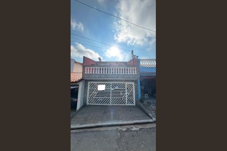 Casa à venda com 194m², 4 quartos e 2 vagasFachada