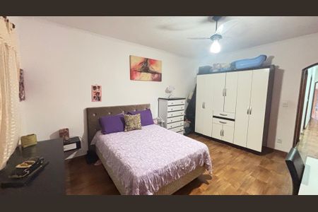 Casa à venda com 194m², 4 quartos e 2 vagasQuarto 2