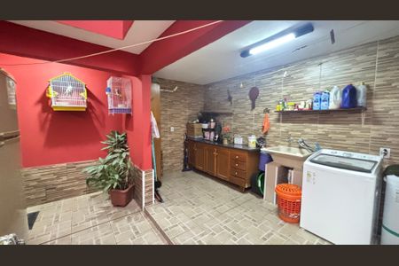 Casa à venda com 194m², 4 quartos e 2 vagasÁrea de Serviço - Quintal